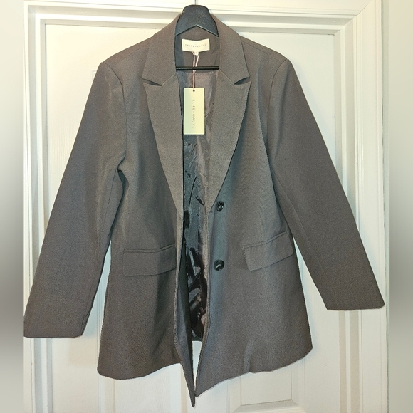 Chic Double-Breasted Gray Blazer - Picture 2 of 5